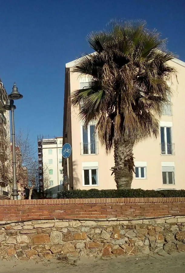 Casa Al Mare Apartment Follonica Italy